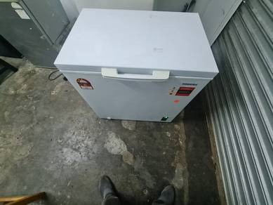 Toshiba Chest Freezer white