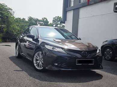 2020 Toyota Camry V