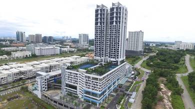 Duplex For Sale in Centrus Soho