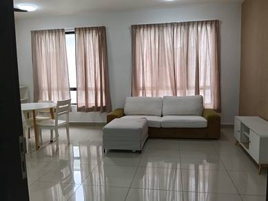 Townhouse Condo For Rent in Eco Horizon @ Camdon Collection