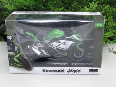 Automaxx 1-12 Kawasaki Ninja 250 F1 2015 Superbike