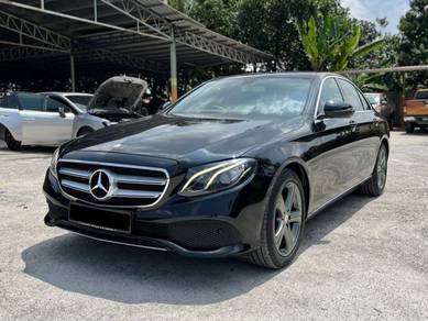 Mercedes Benz E200 200 AVANTGARDE (CBU) in Kajang, SGR