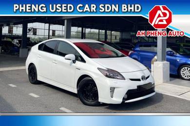 Toyota Prius (HYBRID) in Sitiawan, PRK
