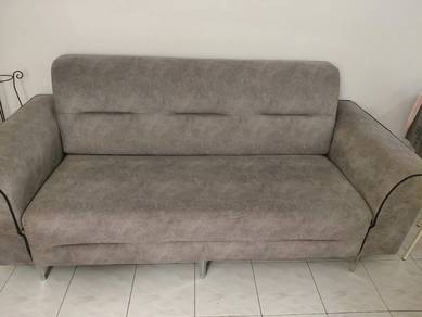Excellent Condition Modern Sofa - 95% New