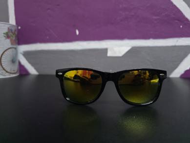 Sunglass
