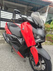 Yamaha XMAX