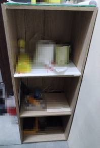 Rak Buku 3 Tingkat