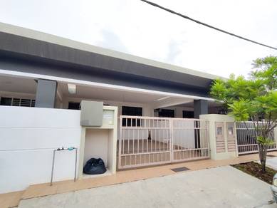1-storey Terraced House For Sale in Mantin,NSN