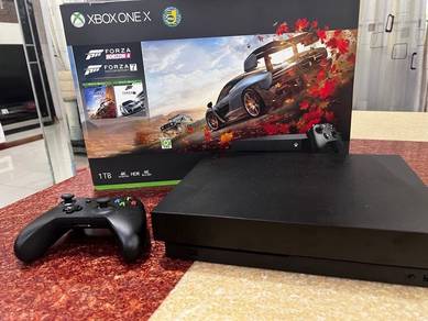 xbox one x 1TB full box with 1 joystick