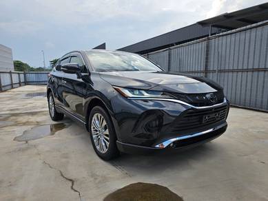 Toyota Harrier Z in City Centre, KUL