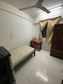 Room in Permatang Pauh, PNG