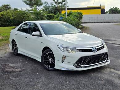 2016 Toyota Camry HYBRID PREMIUM