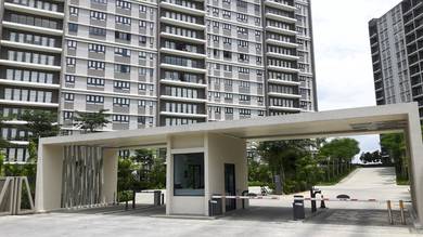 Condominium For Sale in Windows on The Park