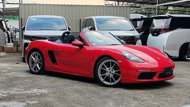 Porsche Boxster 718 in Ampang Hilir, KUL