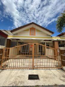 Room in Tanjong Kling, MLK