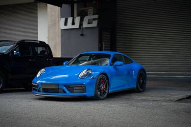 Porsche 911 Carrera CARRERA 4 GTS in Kota Damansara, SGR