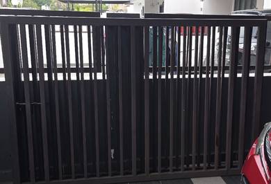 Gate
