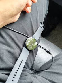 Sell used smart watch samsung Galaxy watch 4