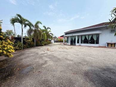 Bungalow House For Sale in Port Dickson,NSN