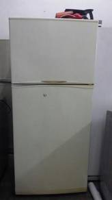 Fridge Elba Freezer Refrigerator Ais Peti Sejuk