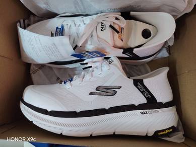 Skechers Brand New Shoes In Cheap