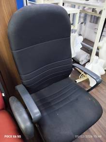 Kerusi Ofis ( Hitam )