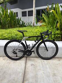 Van Rysel RCR 900 AF 105 + Carbon Aero Wheelset