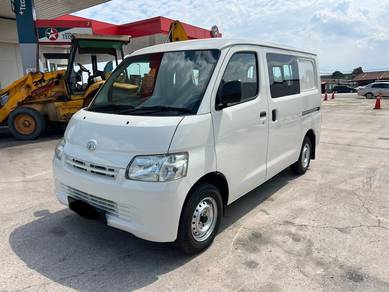 2020 Daihatsu Granmax Semi Panel Van
