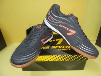 Kasut Sukan FUTSAL LINE 7 size 44 Dark Grey Color