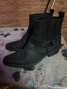 kasut Leather
