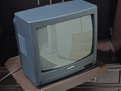 Rare Vintage Sanyo 16" CRT TV