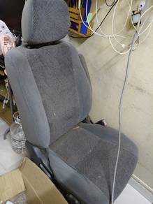 Toyota Estima driver seat 