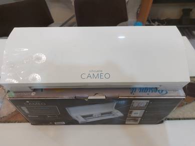 Desktop Cutting System Silhoutte Cameo V3