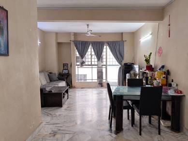 Apartment For Sale in Vista Lavender