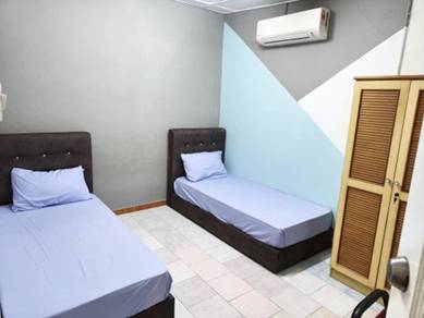 Room in Gelugor, PNG