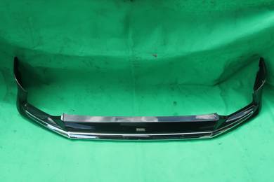 Toyota HARRIER ZSU60 FRONT GRILLE