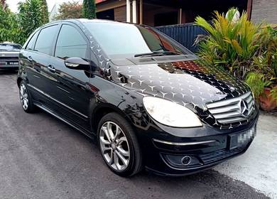 Mercedes Benz B170 170 AVANTGARDE (CBU) in Subang Jaya, SGR