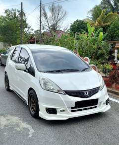 Honda Jazz S in Paka, TRG