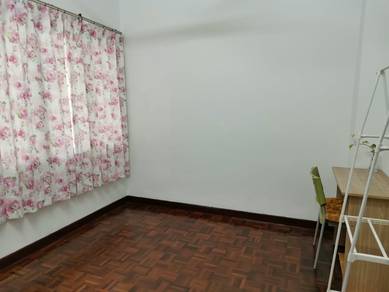Room in USJ, SGR