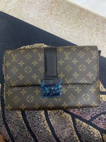 Sy Mmg Nk Jual Hari Juga Sebab Nk Bayar Sewa Ruma