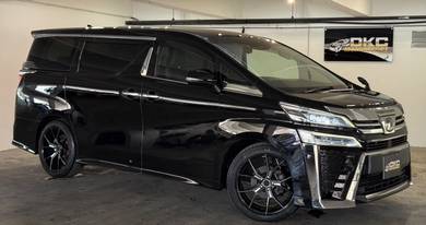 Toyota Vellfire ZG in Seri Kembangan, SGR