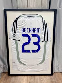 David Beckham Signed Autograph