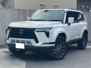 Lexus GX 550 LUXURY+ in Old Klang Road, KUL