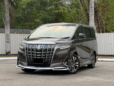 Toyota Alphard in Johor Bahru, JHR