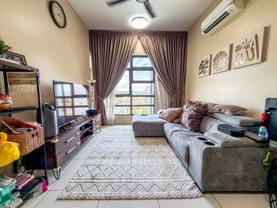 Condominium For Sale in Aura Residence