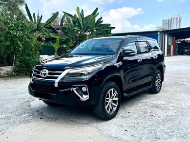 Toyota Fortuner SRZ 4X4 in Kajang, SGR