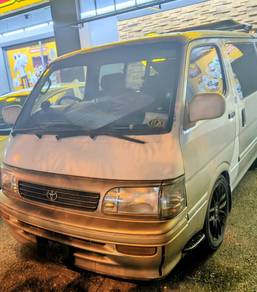 Toyota Hiace in Bandar Botanic, SGR