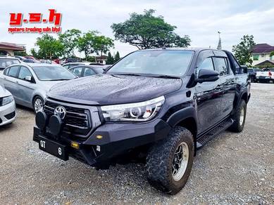 2020 Toyota Hilux BLACK EDITION