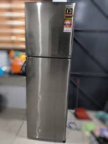 Peti Ais Sharp J-Tech Inverter 253L Untuk Dijual