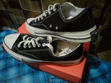 Kasut CONVERSE ( CHUCK TAYLOR ) (Baru) (Saiz 10)